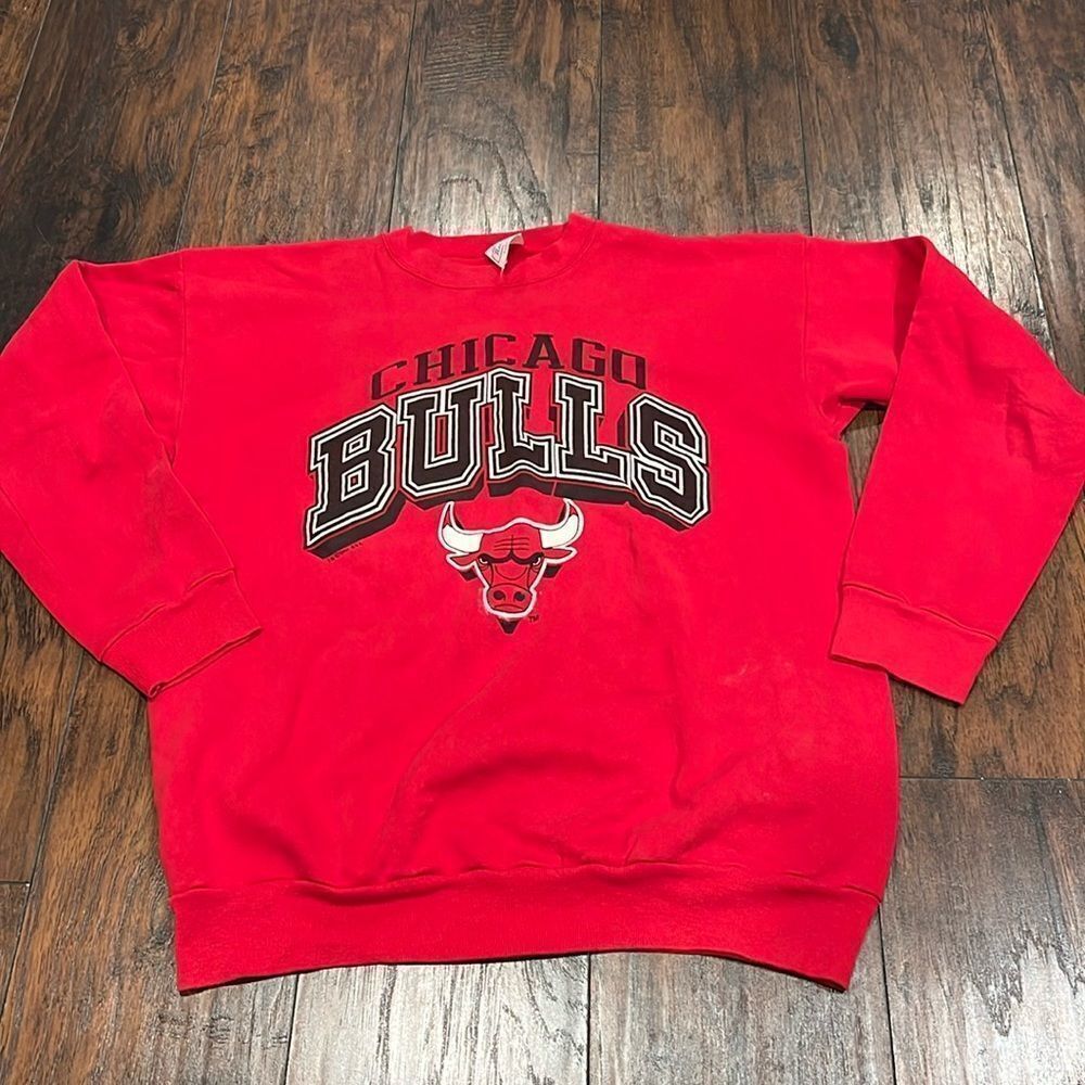 1991 Chicago bulls on tultex tag made in usa size XL sweatshirt red EUC for age